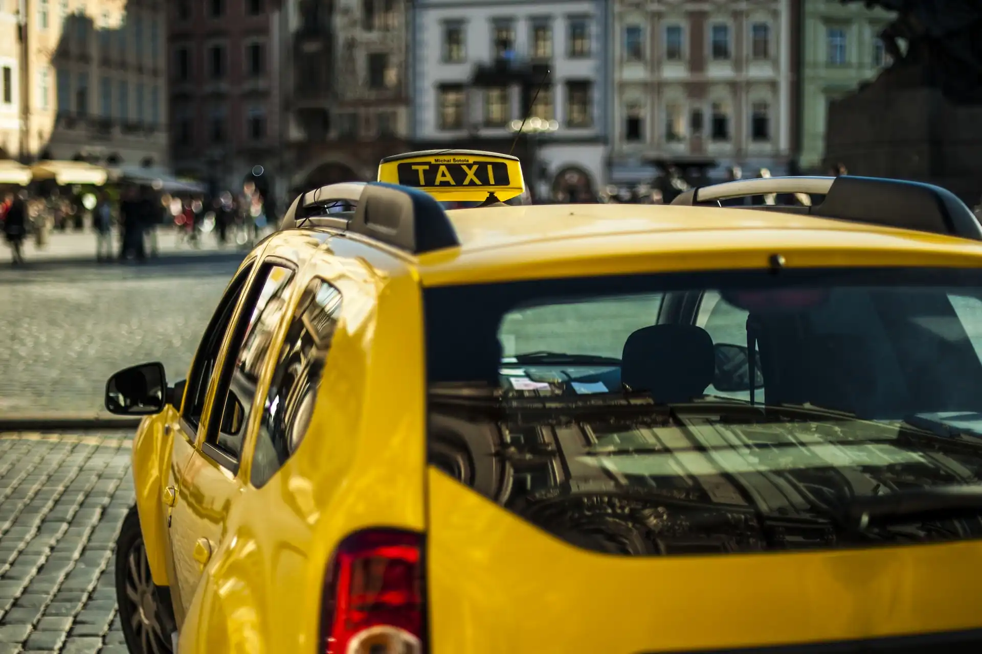 airport-transfers-geelong